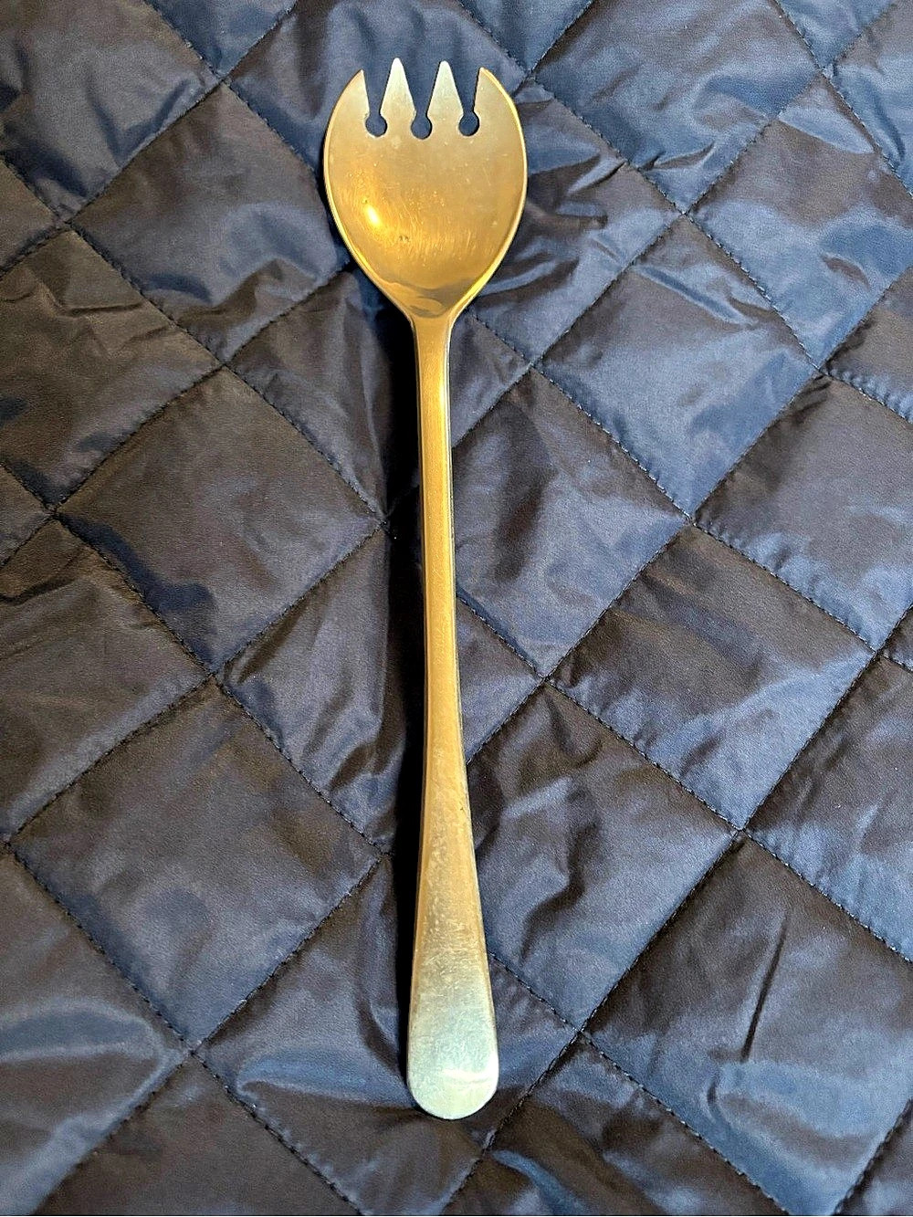 Sabre Paris Salad Serving Fork. Excellent Used Condition.